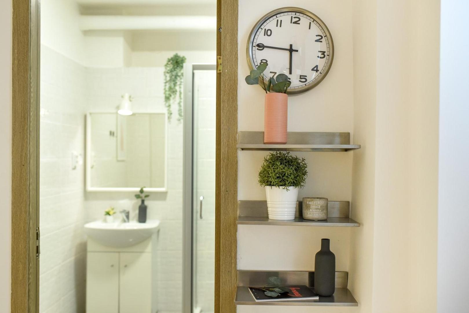 Bucharest's Heartbeat - Cozy On Smardan Street Apartment *