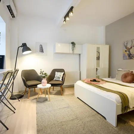 Bucharest'S Heartbeat - Cozy Studios On Smardan Street Room photo